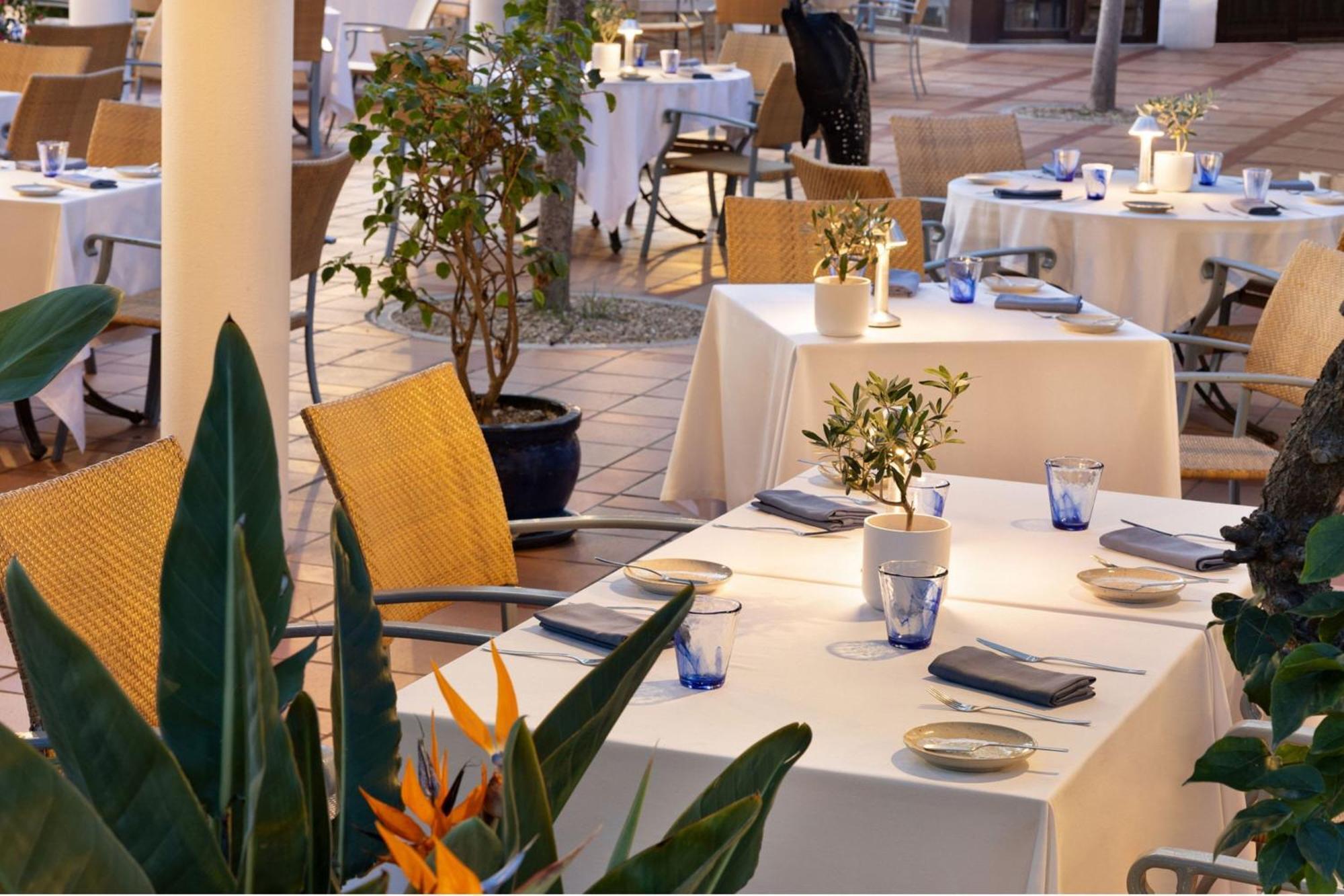 Pine Cliffs Hotel, A Luxury Collection Resort, Algarve アルブフェイラ エクステリア 写真