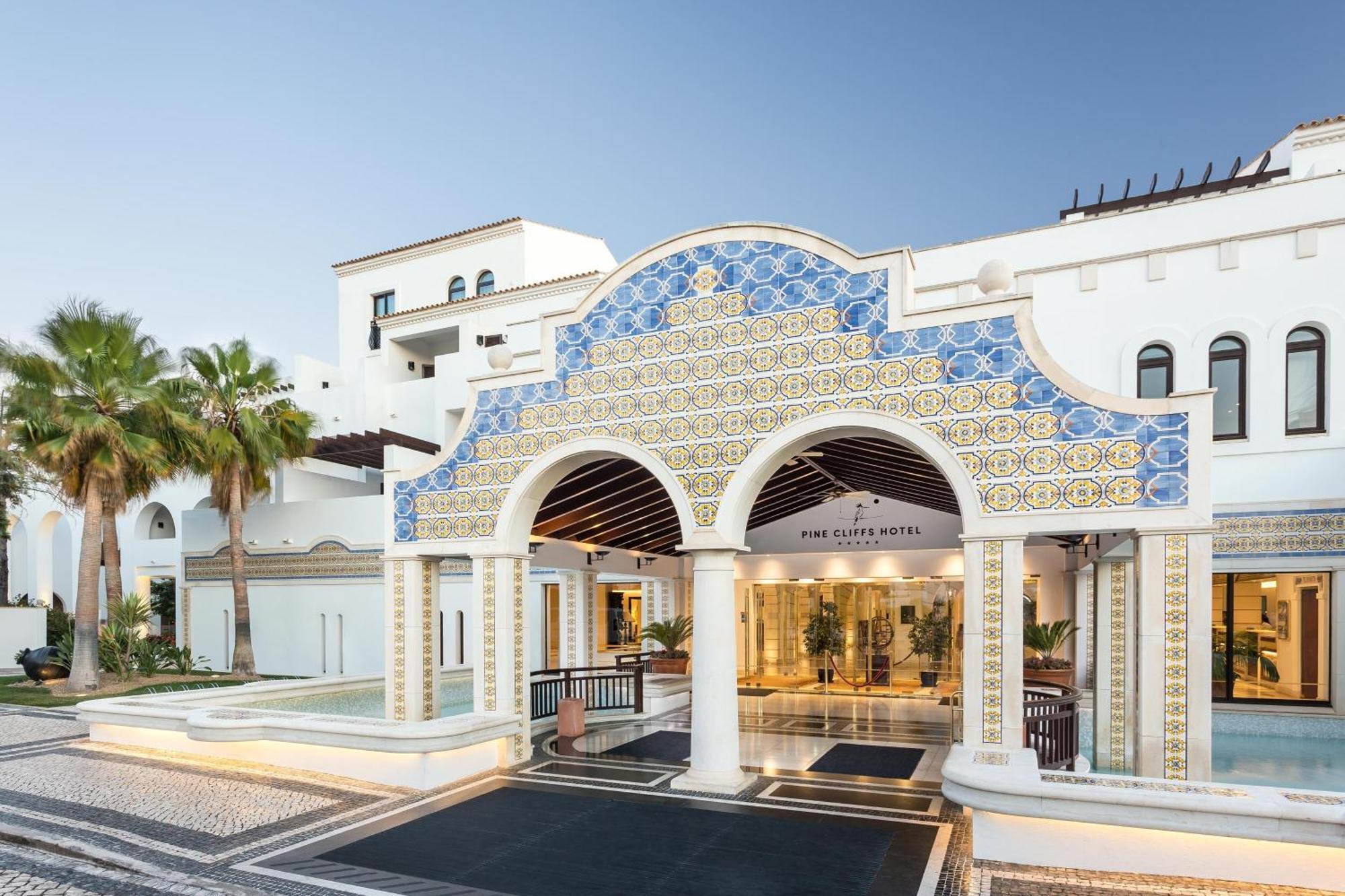 Pine Cliffs Hotel, A Luxury Collection Resort, Algarve アルブフェイラ エクステリア 写真
